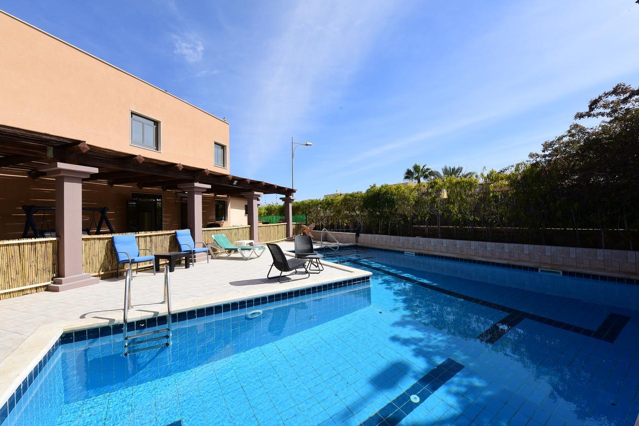 Flintstone Guest House Eilat Exterior photo