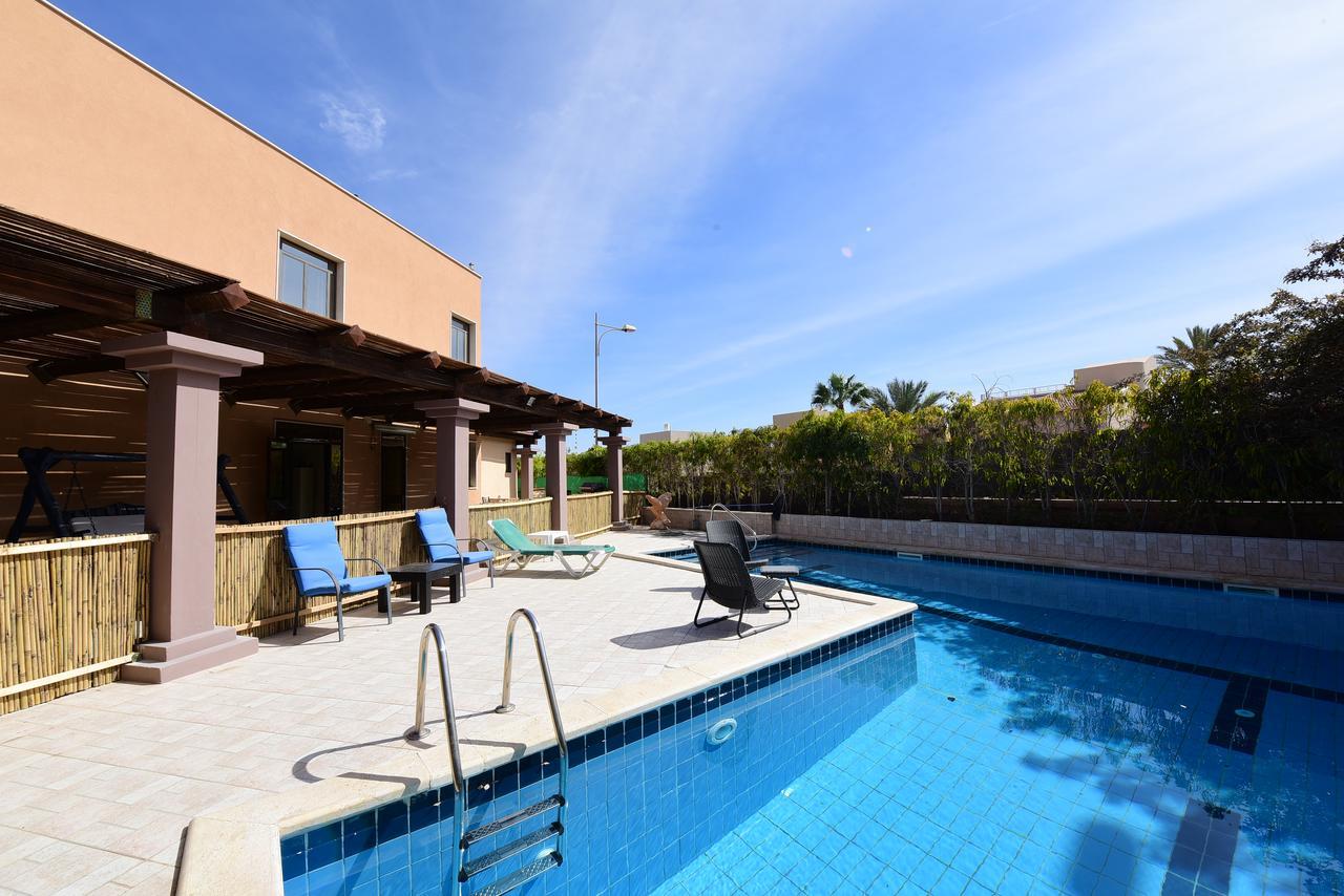 Flintstone Guest House Eilat Exterior photo