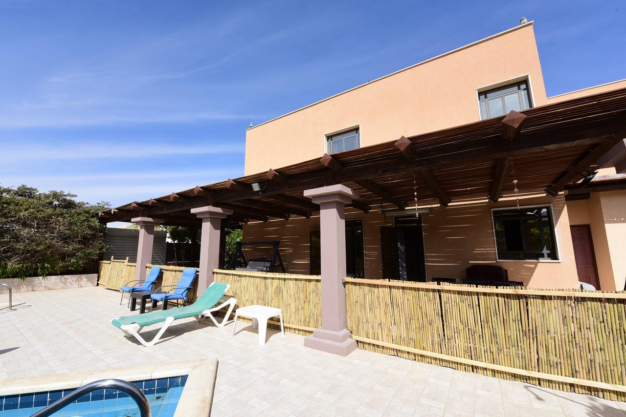 Flintstone Guest House Eilat Exterior photo